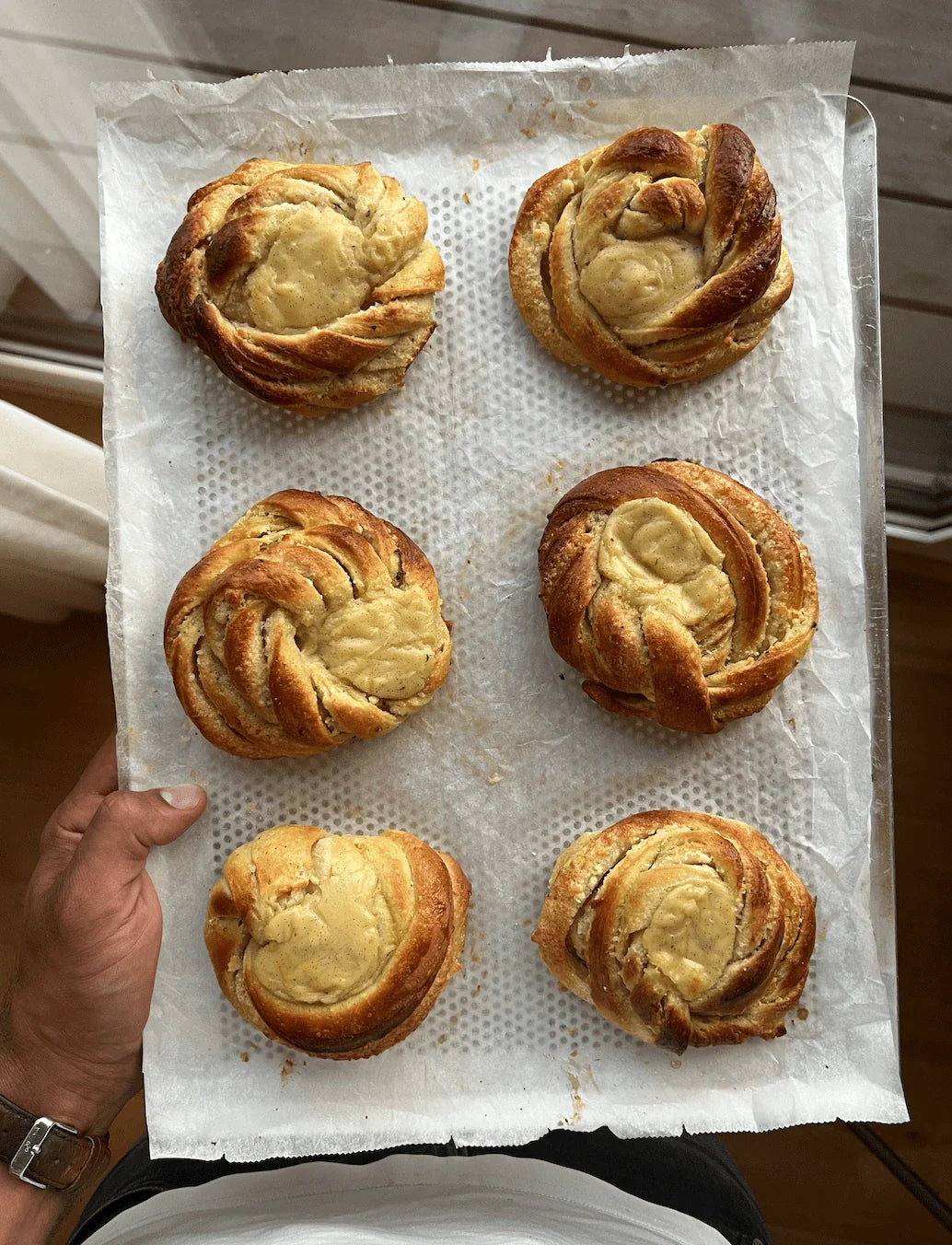 Kardemommesnurrer m. vaniljecreme