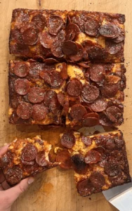 Detroit style pepperoni pizza (deep pan)